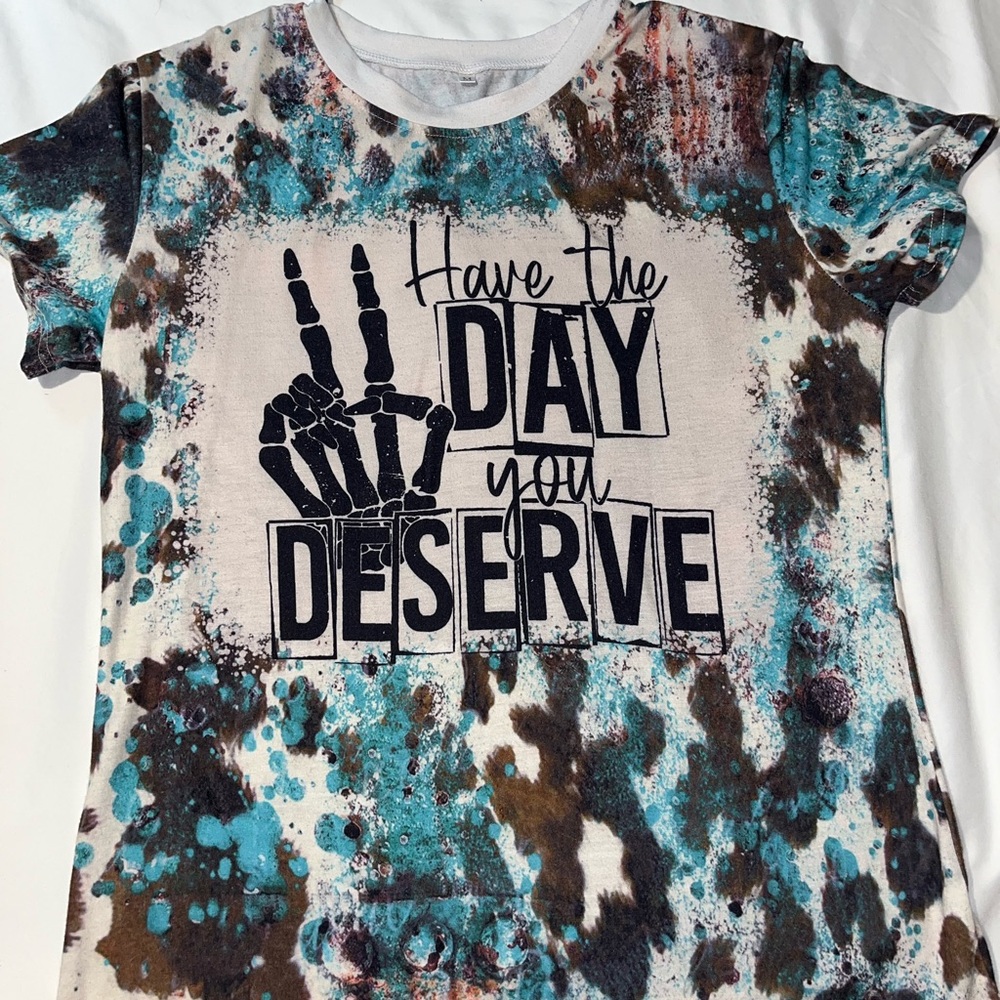 Edgy Graphic Tee - Blue and Brown